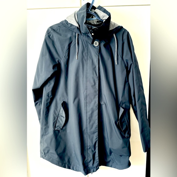 Helly Hansen Elements Summer Rain Coat - Women's - Picture 2 of 4